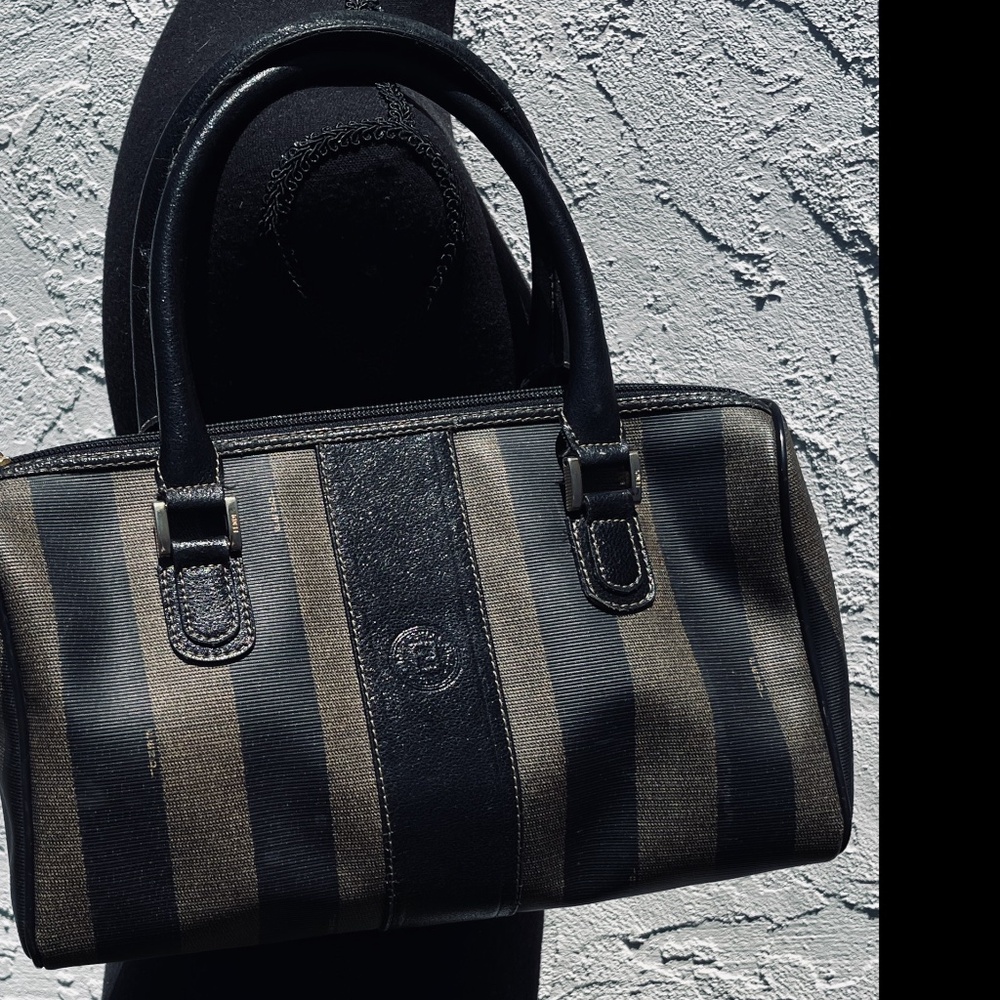 FENDI Vintage Pequin Boston bag has been AUTHENTICATED!